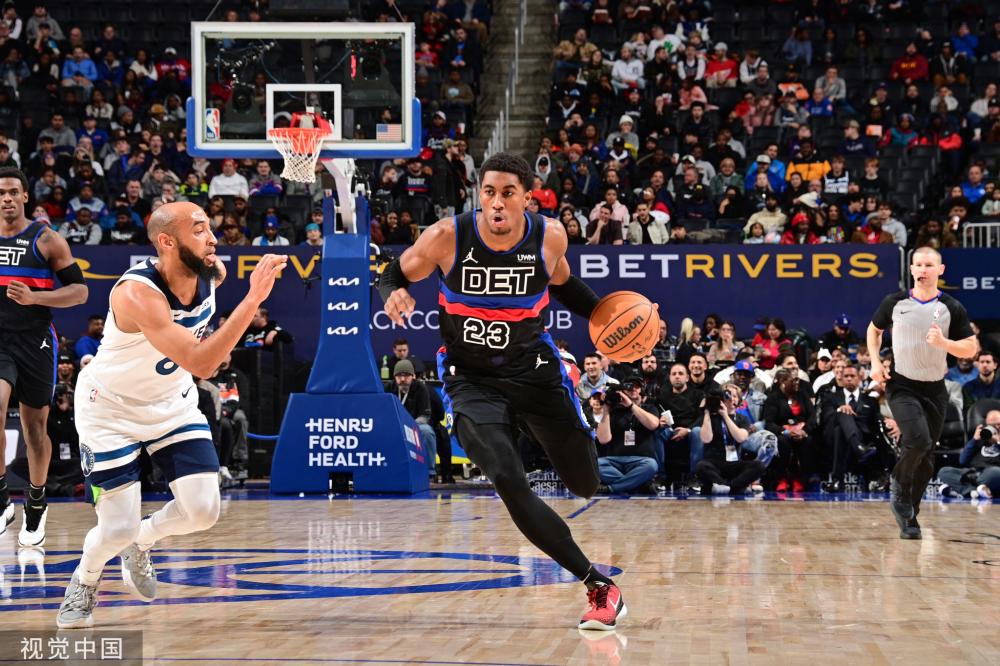 他们在防守 他们在防守